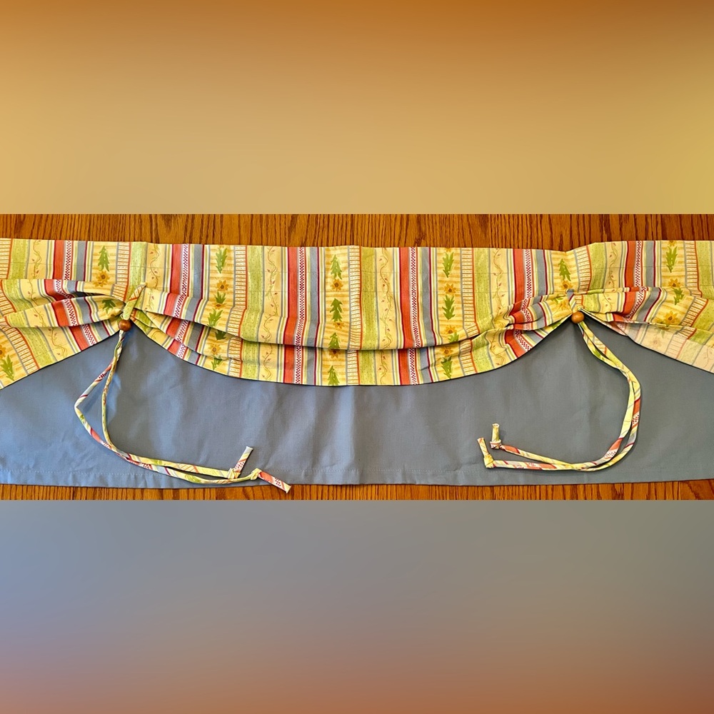 Pfaltzgraf Pistolet Window Curtain Valence